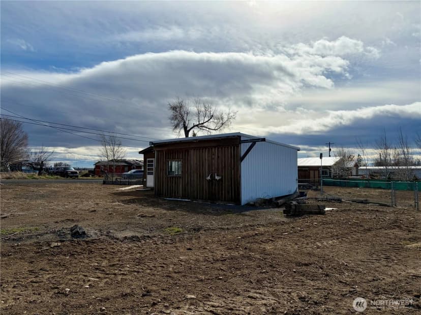 Property photo for 10388 Largent Street Ne, Coulee City photo 21