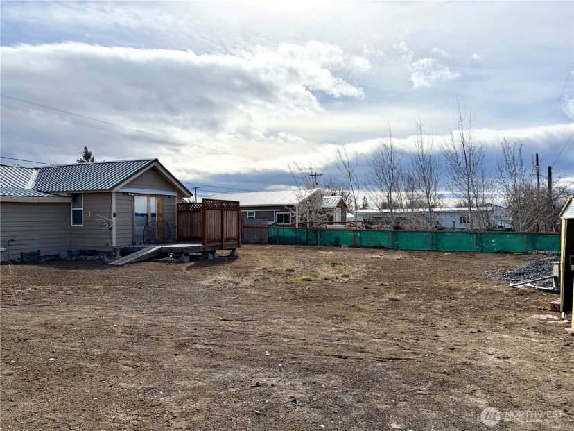 Property photo for 10388 Largent Street Ne, Coulee City photo 18