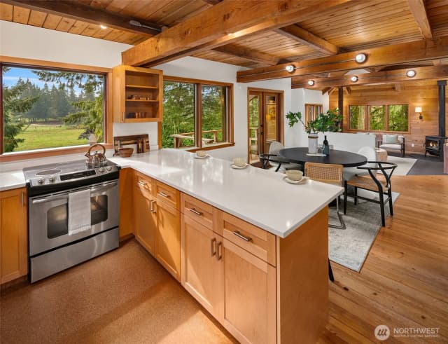 Property photo for 22602 Old Mill Road Sw, Vashon photo 3