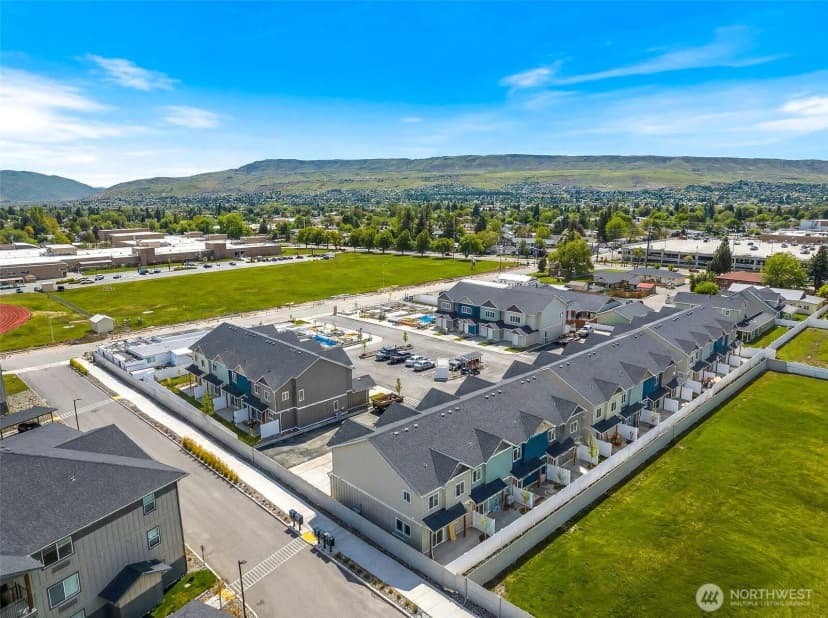 Property photo for 1075 Red Apple Road #d13, Wenatchee photo 28