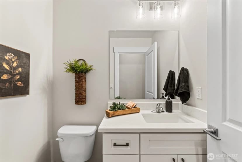 Property photo for 1075 Red Apple Road #d13, Wenatchee photo 18