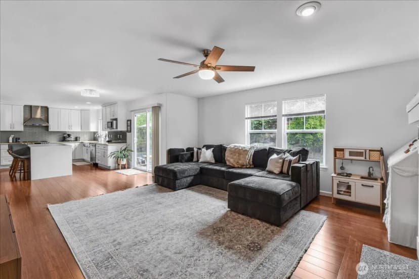Property photo for 266 Camas Avenue Se, Renton photo 7