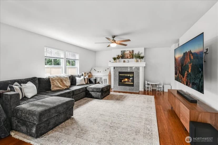 Property photo for 266 Camas Avenue Se, Renton photo 6