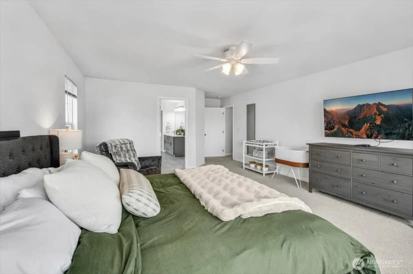 Property photo for 266 Camas Avenue Se, Renton photo 9