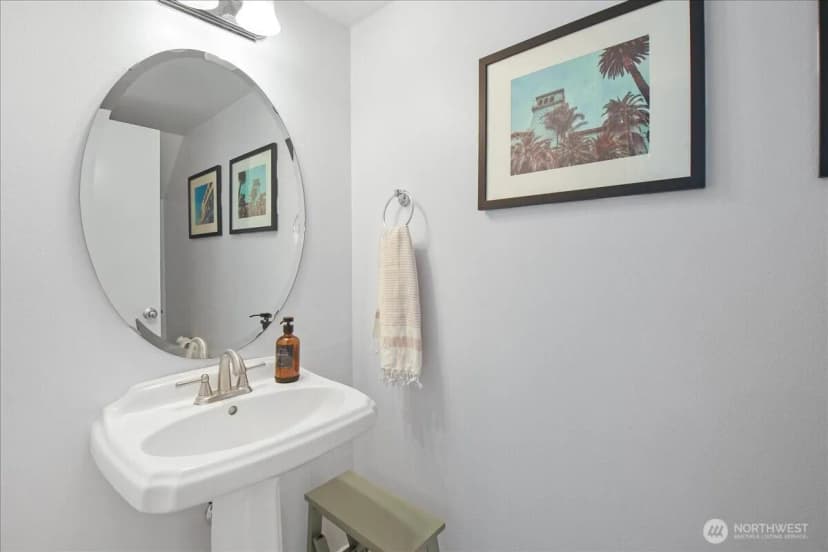 Property photo for 266 Camas Avenue Se, Renton photo 15
