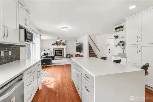 Property photo for 266 Camas Avenue Se, Renton photo 5