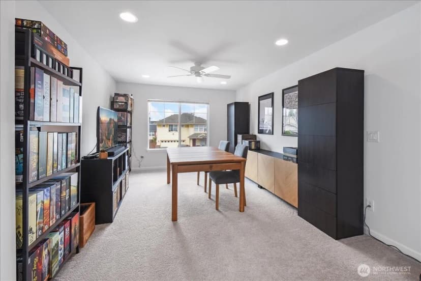 Property photo for 266 Camas Avenue Se, Renton photo 14