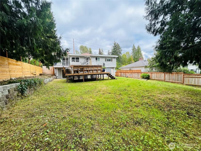 Property photo for 10231 Ne 24th Street, Bellevue photo 21