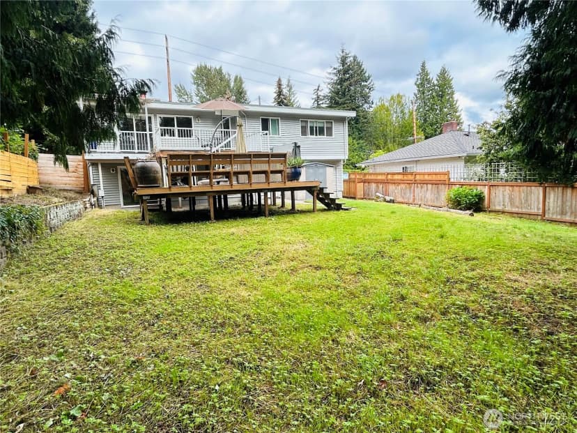 Property photo for 10231 Ne 24th Street, Bellevue photo 22