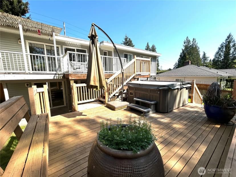 Property photo for 10231 Ne 24th Street, Bellevue photo 17