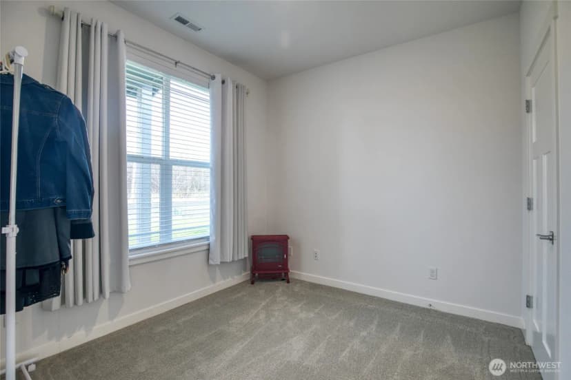 Property photo for 28 Roup Road, Montesano photo 16