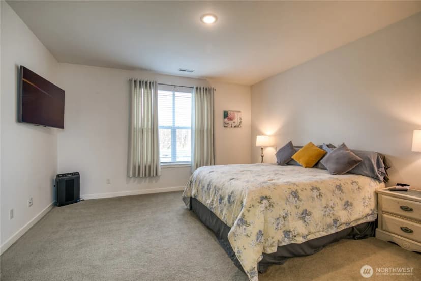 Property photo for 28 Roup Road, Montesano photo 18