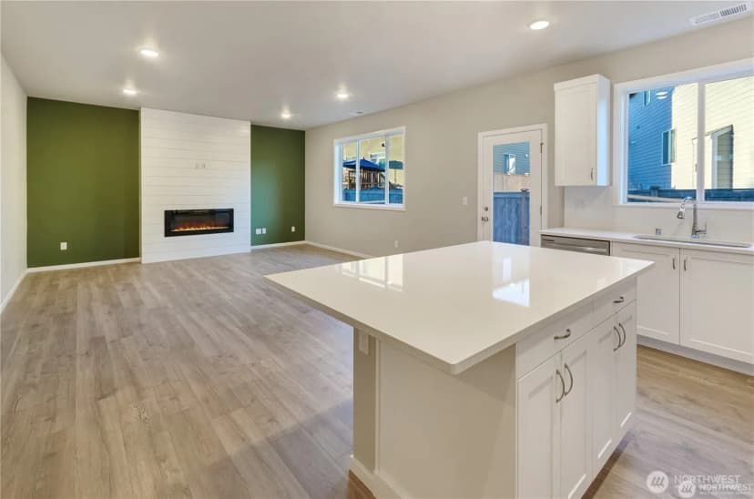Property photo for 18204 37th Avenue Ct E, Tacoma photo 8