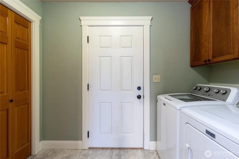 Property photo for 305 E Jackson Street, Dayton photo 14