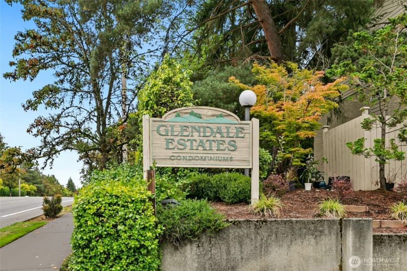 Property photo for 13620 Ne 7th Street #f14, Bellevue photo 17
