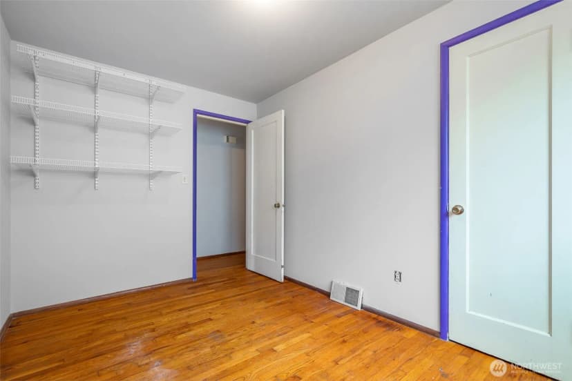 Property photo for 10450 Alderbrook Place Nw, Seattle photo 10