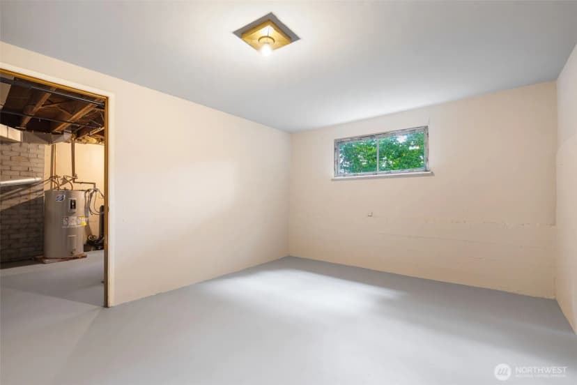 Property photo for 10450 Alderbrook Place Nw, Seattle photo 12
