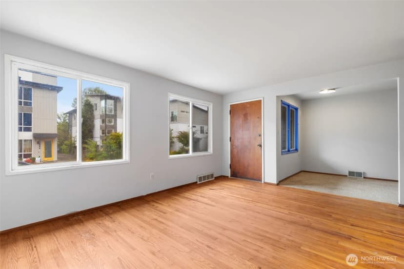 Property photo for 10450 Alderbrook Place Nw, Seattle photo 5