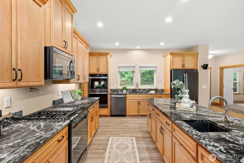 Property photo for 8254 Ne Whiskey Creek Trail, Kingston photo 9
