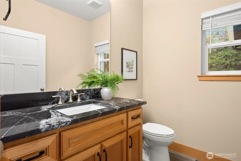 Property photo for 8254 Ne Whiskey Creek Trail, Kingston photo 16