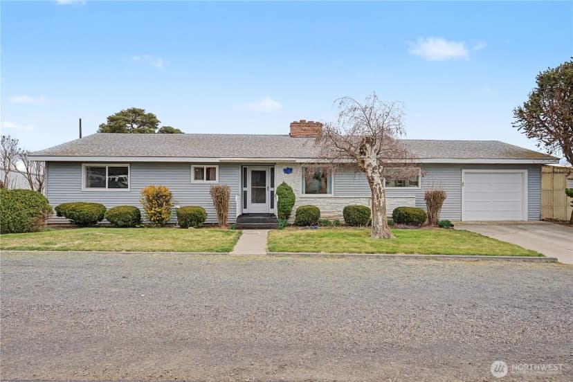 Property photo for 618 N S Street, Lind