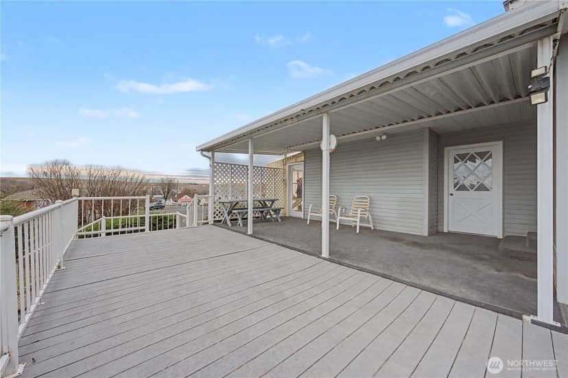 Property photo for 618 N S Street, Lind photo 26
