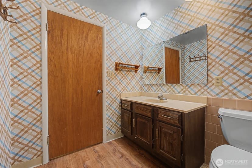 Property photo for 618 N S Street, Lind photo 21