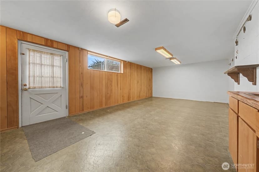 Property photo for 618 N S Street, Lind photo 18