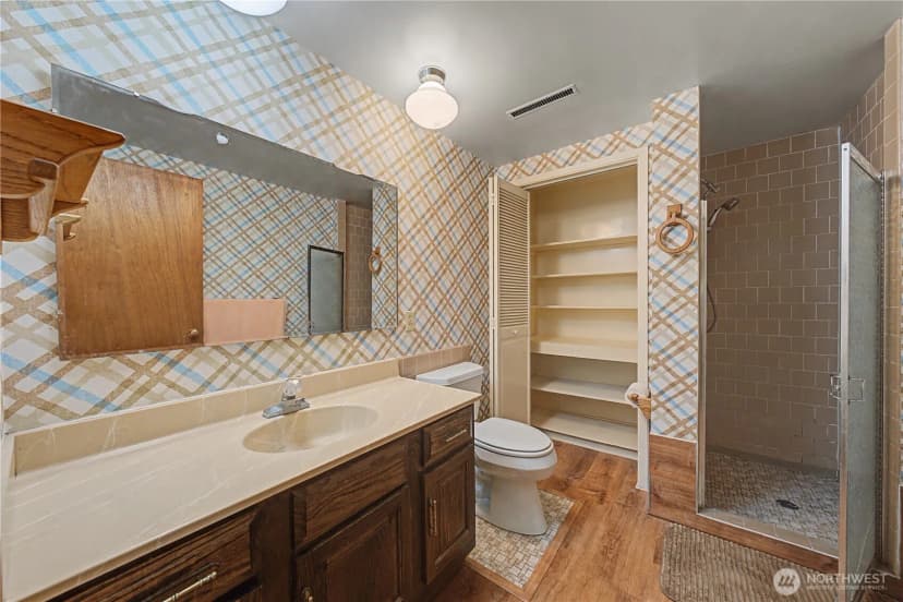 Property photo for 618 N S Street, Lind photo 20