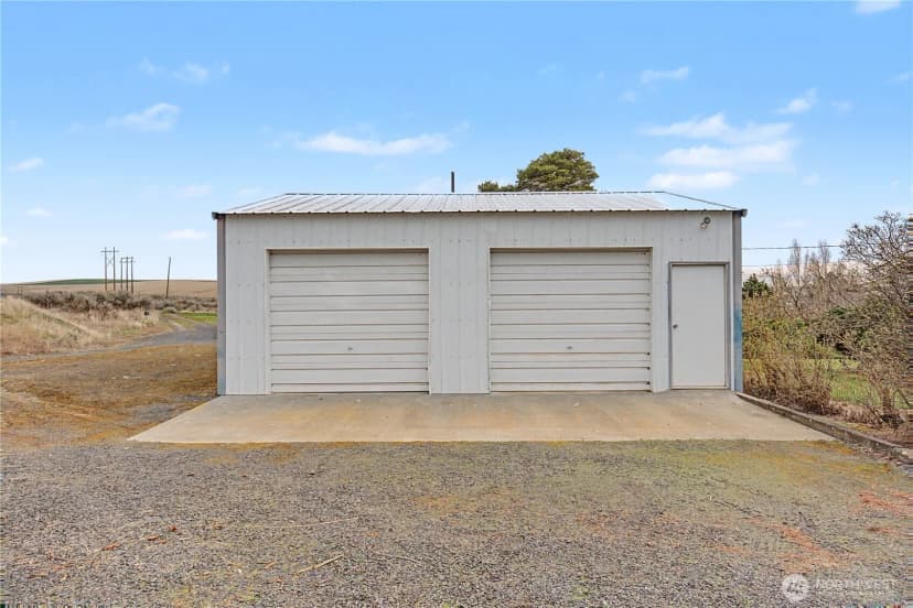 Property photo for 618 N S Street, Lind photo 2