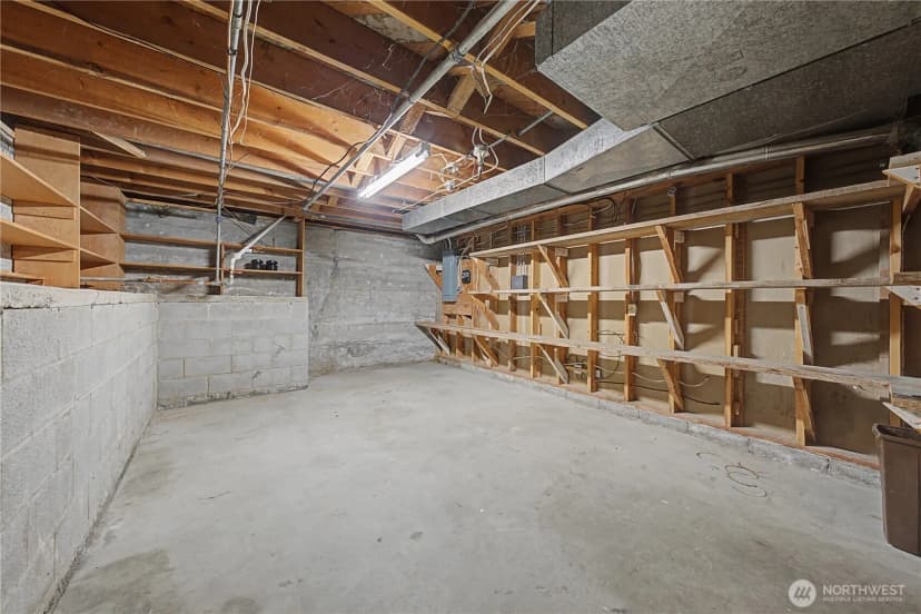 Property photo for 618 N S Street, Lind photo 24