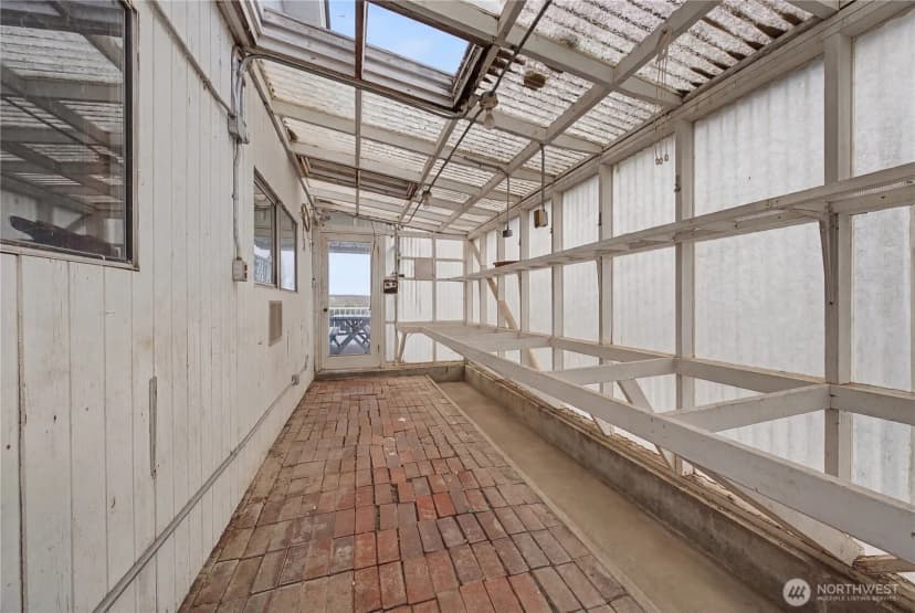 Property photo for 618 N S Street, Lind photo 36