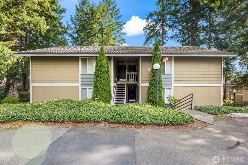 Property photo for 34120 1st Place S, Federal Way photo 3