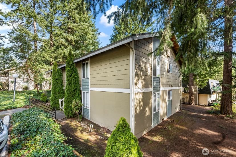 Property photo for 34120 1st Place S, Federal Way photo 6