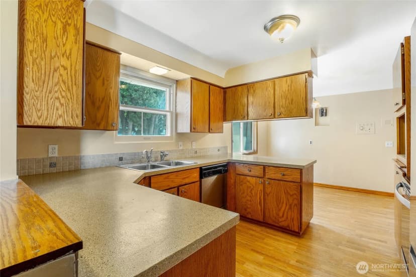 Property photo for 306 W 4th Avenue, Odessa photo 18