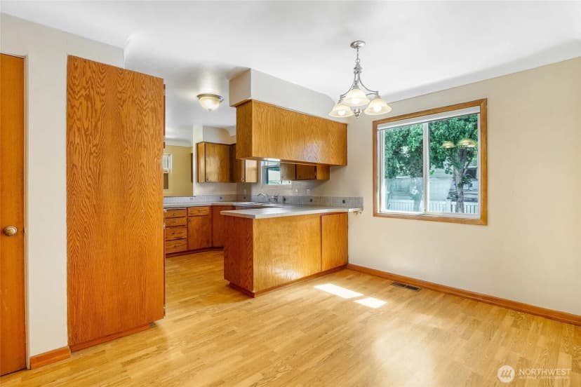 Property photo for 306 W 4th Avenue, Odessa photo 14
