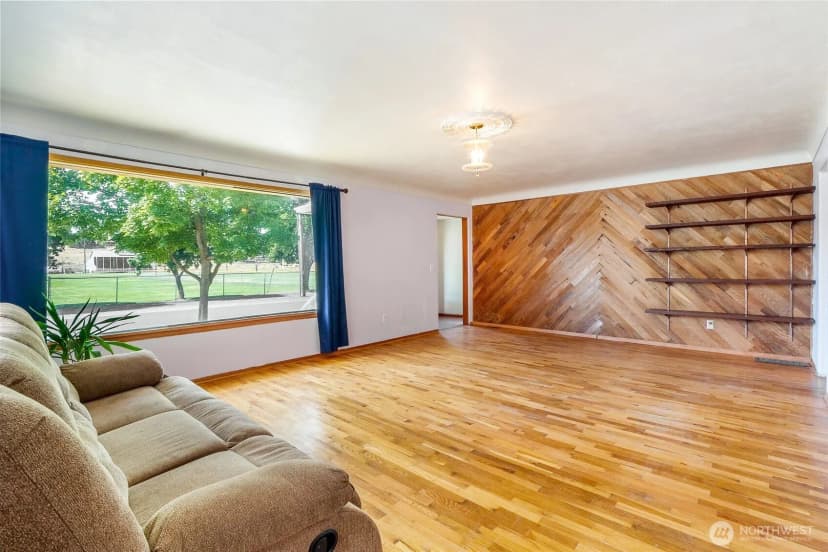 Property photo for 306 W 4th Avenue, Odessa photo 12