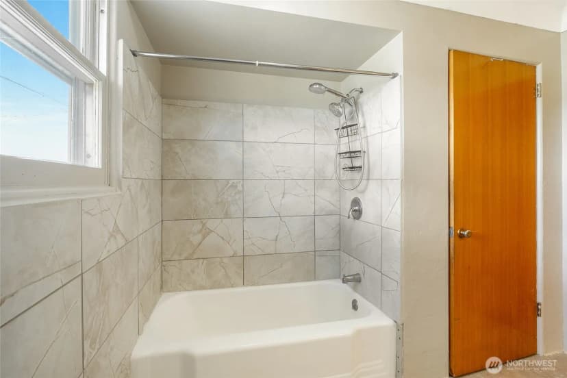 Property photo for 306 W 4th Avenue, Odessa photo 22