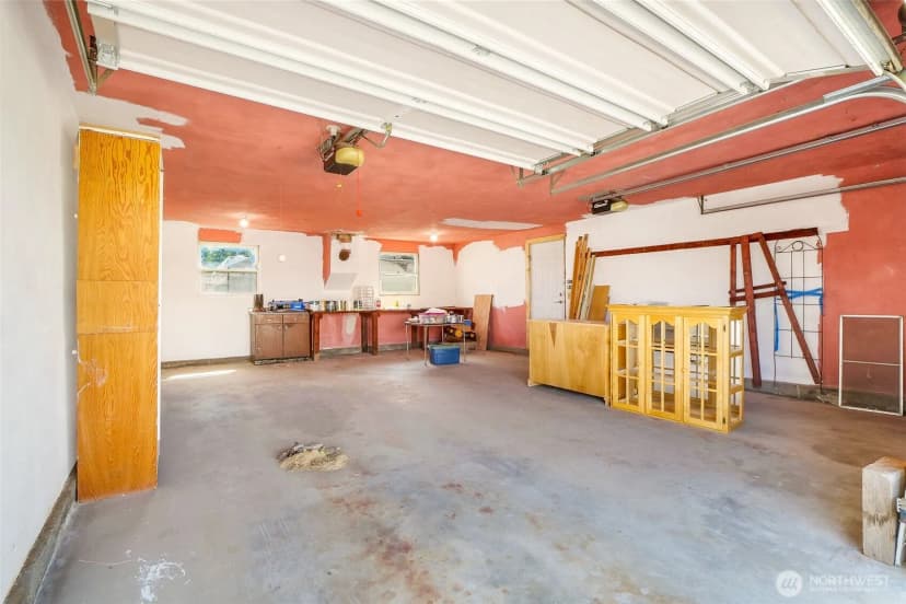 Property photo for 306 W 4th Avenue, Odessa photo 36