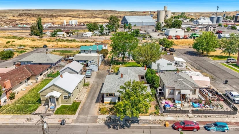 Property photo for 306 W 4th Avenue, Odessa photo 38