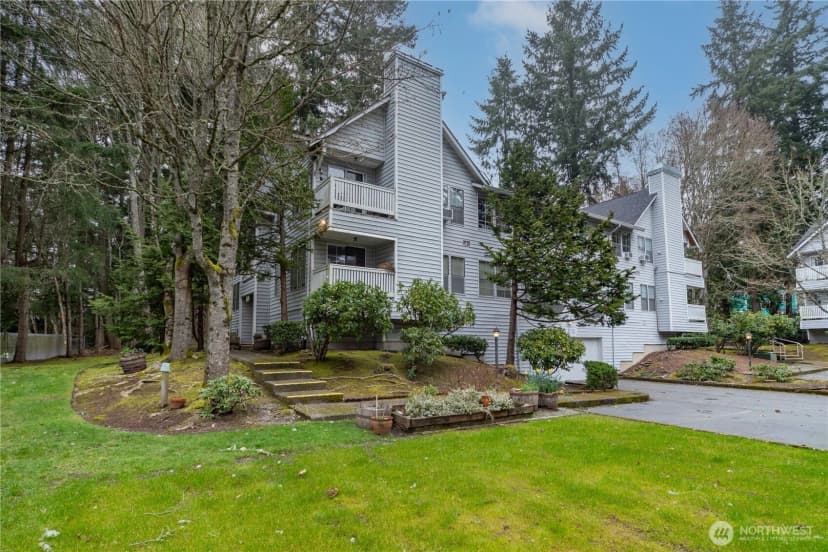 Property photo for 7601 Concord Lane Ne #e101, Bremerton photo 18