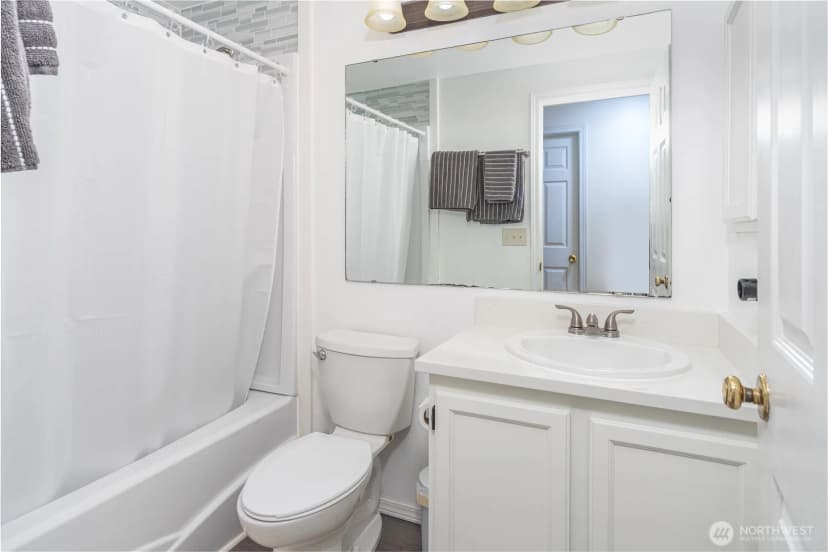 Property photo for 7601 Concord Lane Ne #e101, Bremerton photo 15