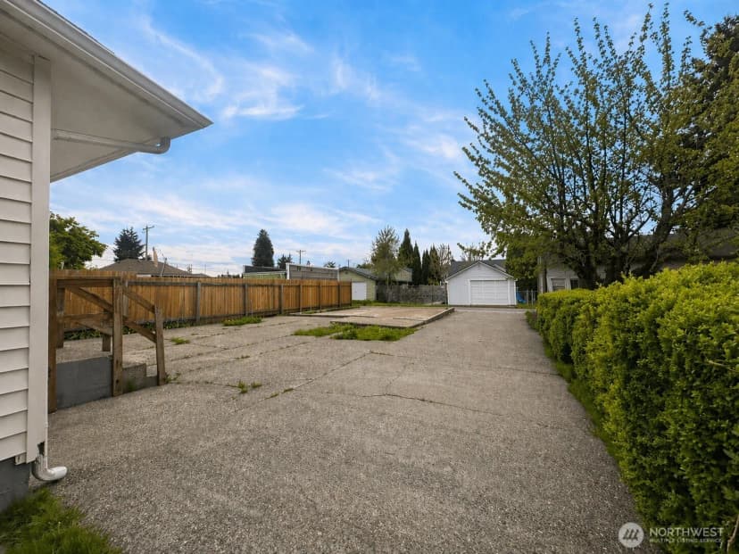 Property photo for 535 Morris Avenue S, Renton photo 9