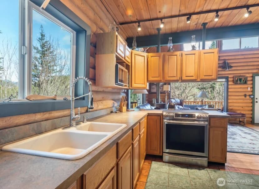 Property photo for 10666 Chumstick Hwy, Leavenworth photo 7