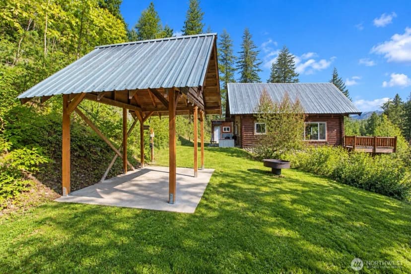 Property photo for 10666 Chumstick Hwy, Leavenworth photo 3