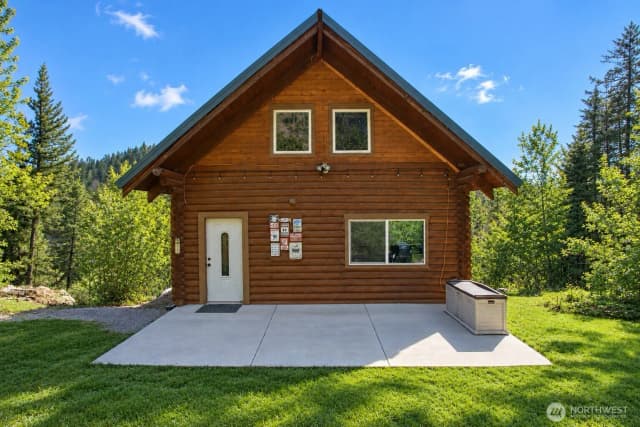 Property photo for 10666 Chumstick Hwy, Leavenworth photo 4