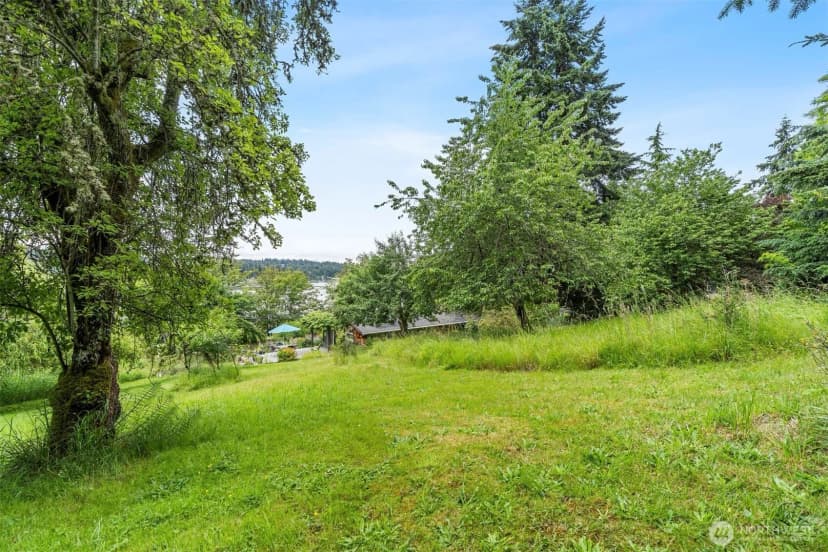 Property photo for 2642 E Lake Sammamish Parkway Ne, Sammamish photo 18