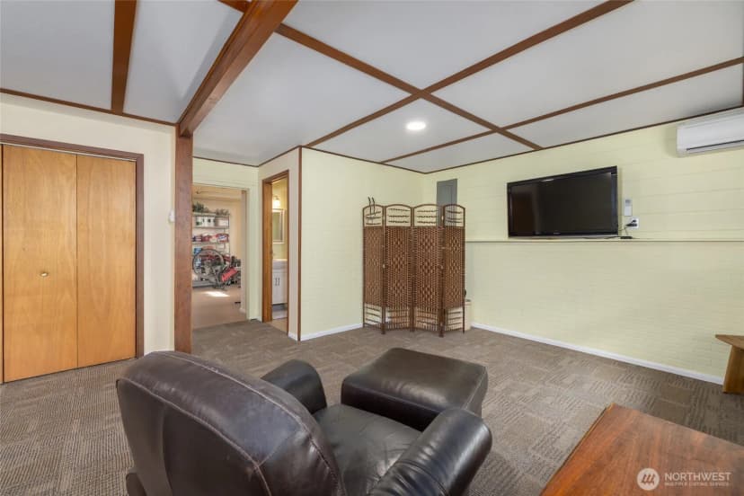 Property photo for 709 Shelter Bay Drive, La Conner photo 18