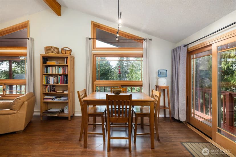 Property photo for 709 Shelter Bay Drive, La Conner photo 6