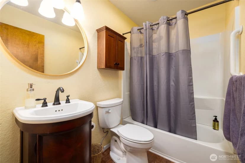 Property photo for 709 Shelter Bay Drive, La Conner photo 14